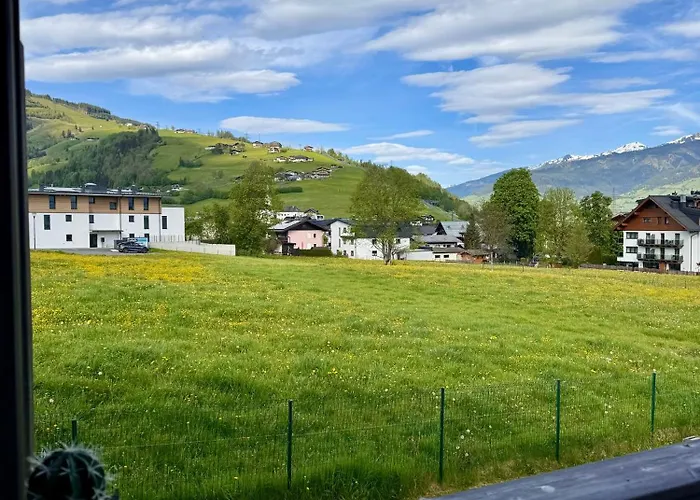 & Family - Adler Kaprun